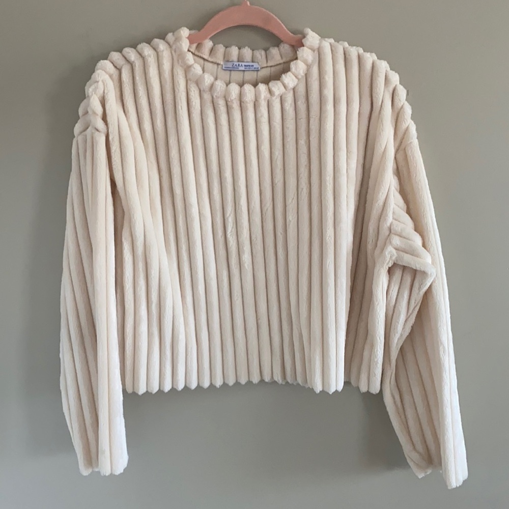 Zara Faux Fur sweater off-white